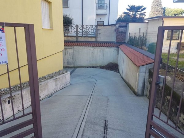 box auto in affitto a Busto Arsizio