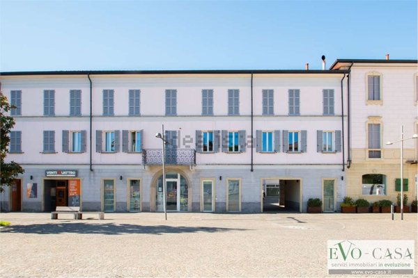 locale commerciale in affitto a Busto Arsizio