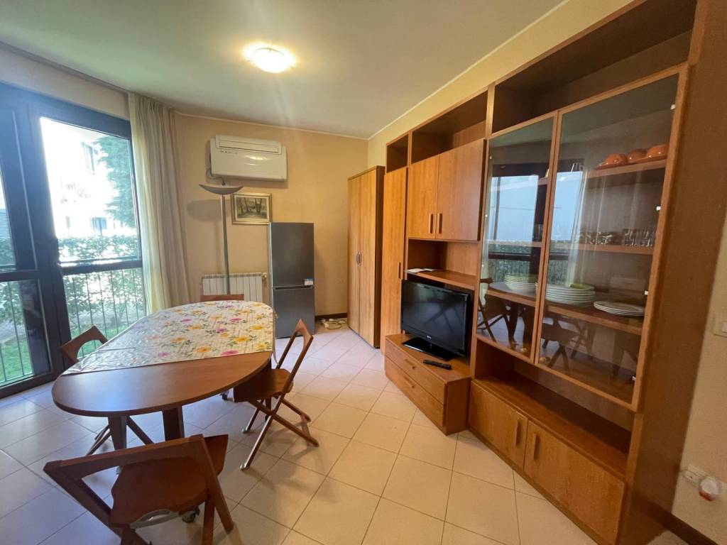 appartamento in affitto a Cairate in zona Bolladello