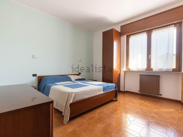 appartamento in affitto a Cairate in zona Peveranza