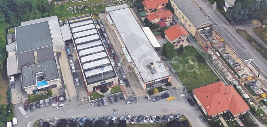 locale commerciale in affitto a Cardano al Campo