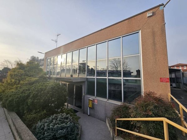 capannone in affitto a Cardano al Campo