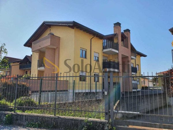 appartamento in affitto a Cardano al Campo