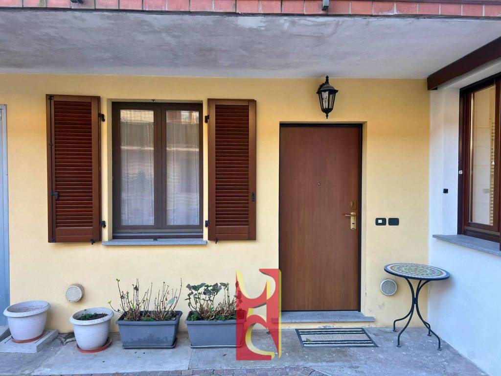 appartamento in affitto a Cardano al Campo