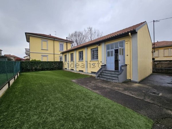 ufficio in affitto a Cardano al Campo