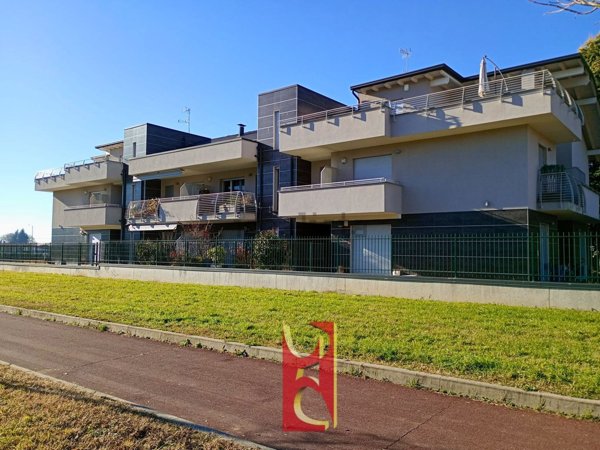 appartamento in affitto a Cardano al Campo