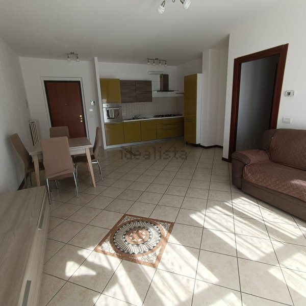 appartamento in affitto a Cardano al Campo