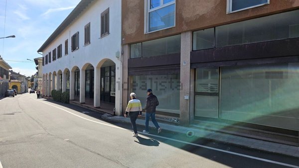 ufficio in affitto a Cardano al Campo