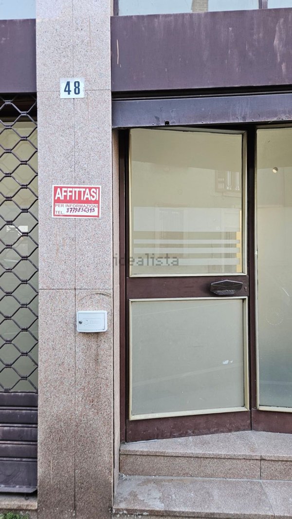 ufficio in affitto a Cardano al Campo
