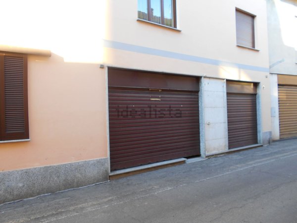 negozio in affitto a Cardano al Campo