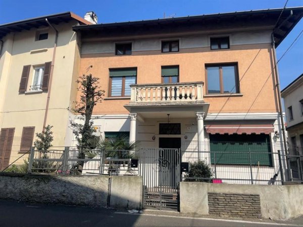 appartamento in affitto a Carnago