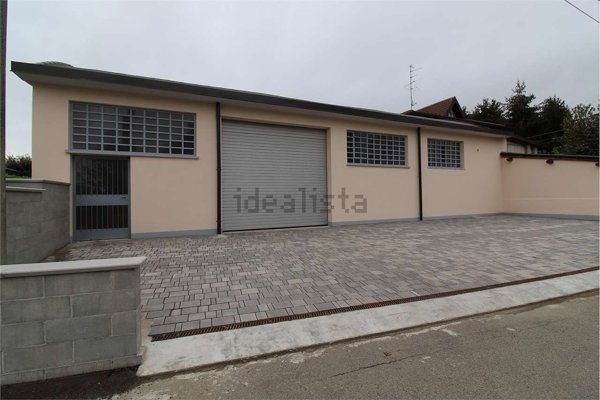 casa semindipendente in affitto a Carnago