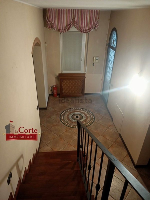 ufficio in affitto a Caronno Pertusella