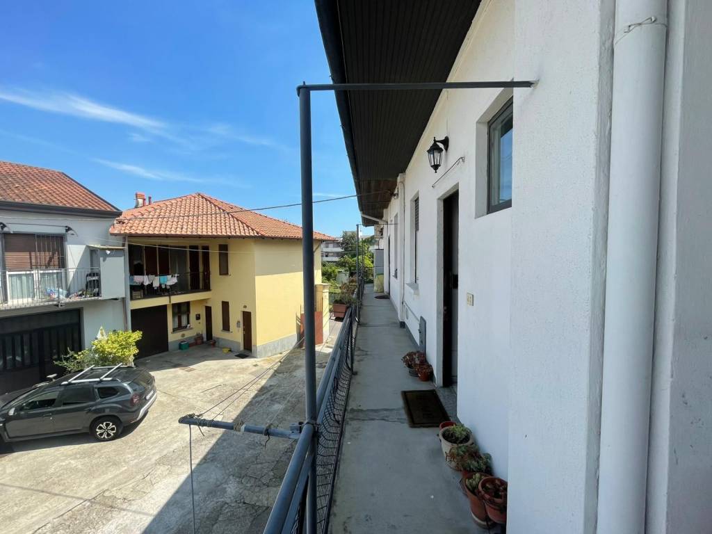 appartamento in affitto a Caronno Pertusella