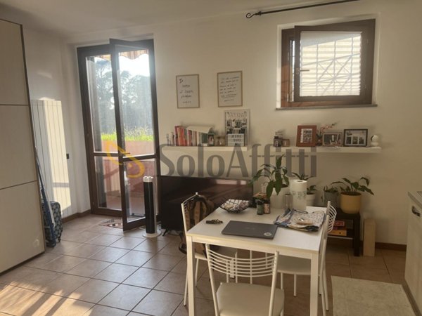 appartamento in affitto a Caronno Pertusella