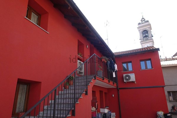 appartamento in affitto a Caronno Pertusella