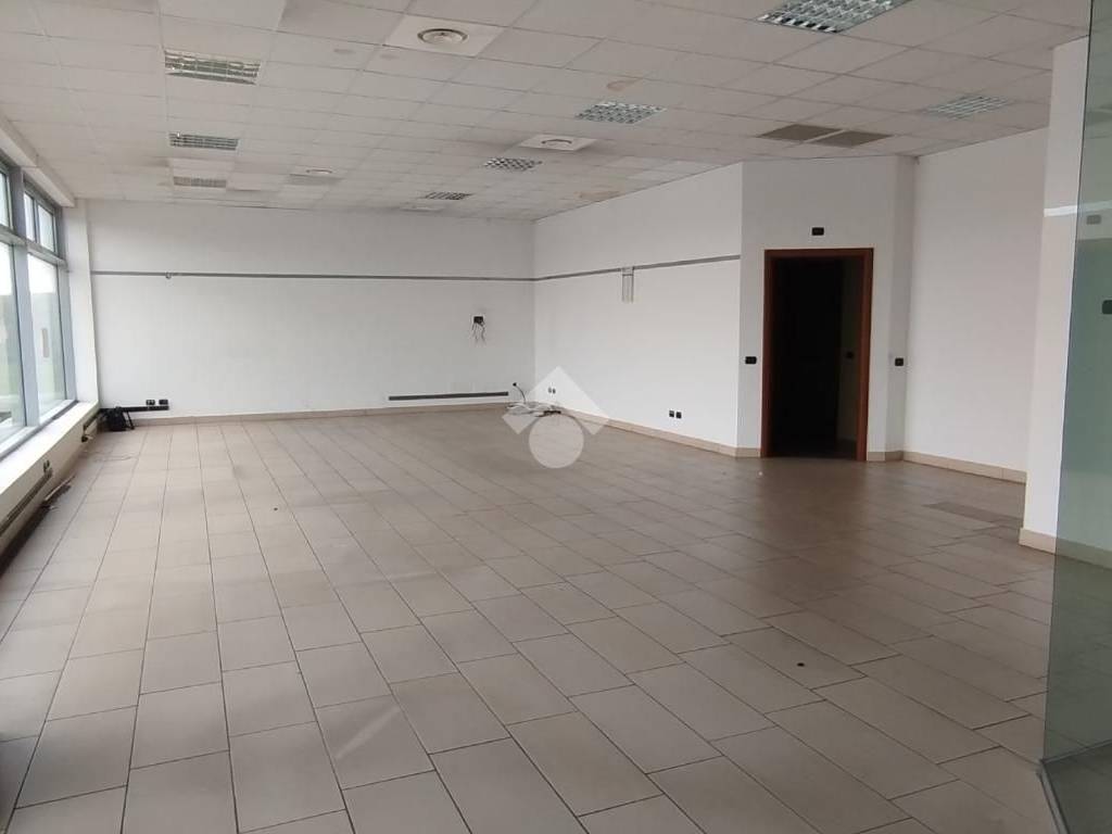 appartamento in affitto a Caronno Pertusella