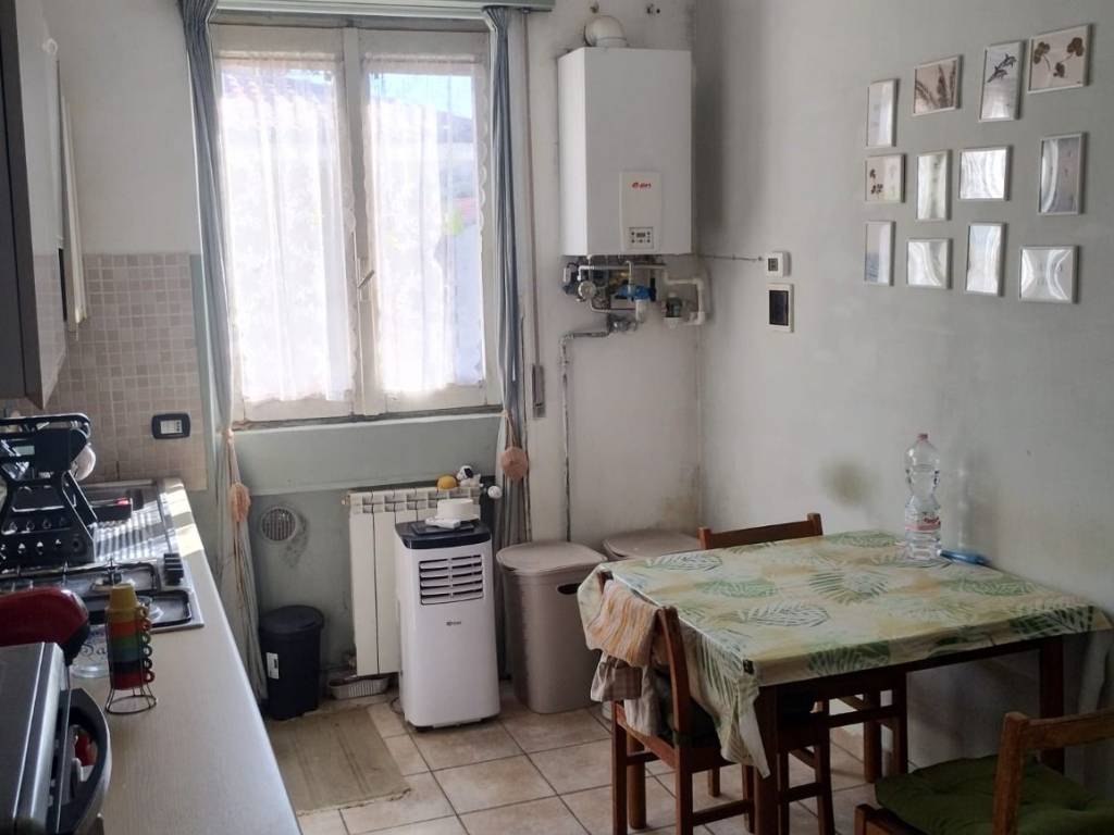 appartamento in affitto a Caronno Pertusella