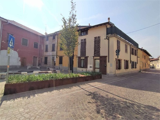 appartamento in affitto a Caronno Pertusella