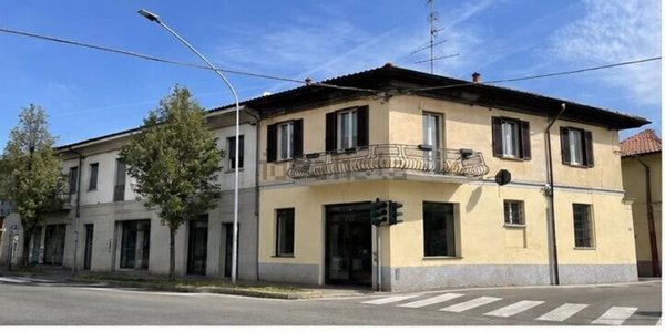 ufficio in affitto a Caronno Pertusella