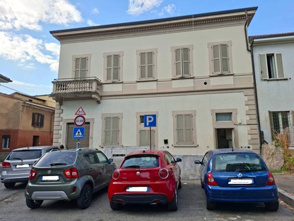 appartamento in affitto a Caronno Pertusella