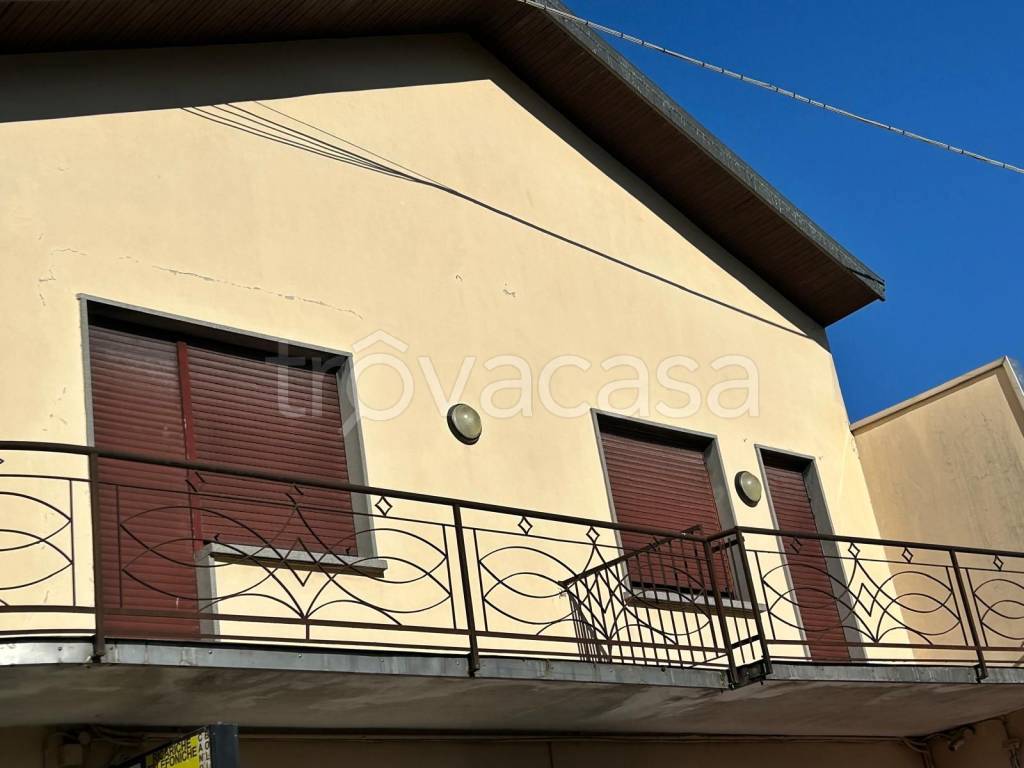 appartamento in affitto a Casale Litta in zona Villadosia