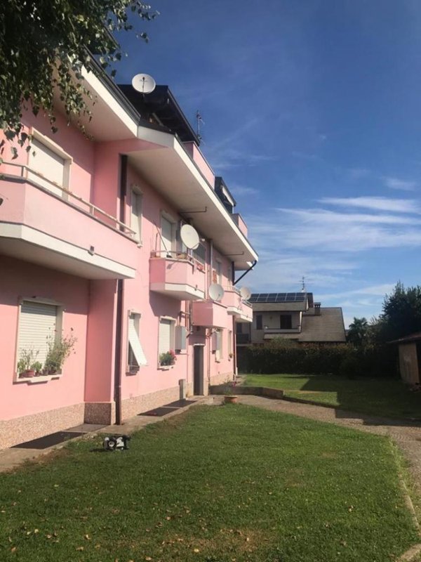 casa indipendente in affitto a Casale Litta