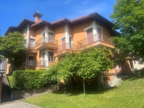 appartamento in affitto a Casciago