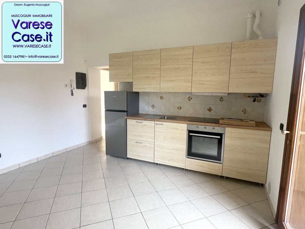 appartamento in affitto a Casciago in zona Morosolo