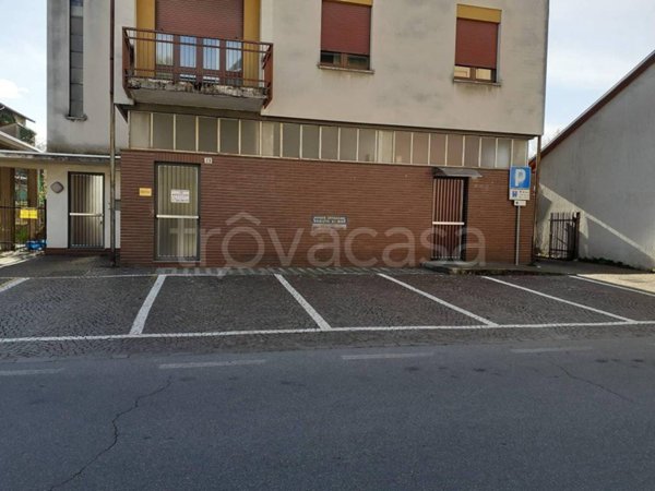 ufficio in affitto a Casorate Sempione