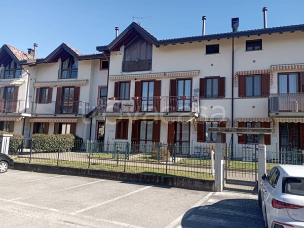 appartamento in affitto a Casorate Sempione