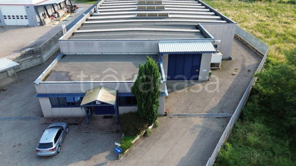 locale commerciale in affitto a Cassano Magnago