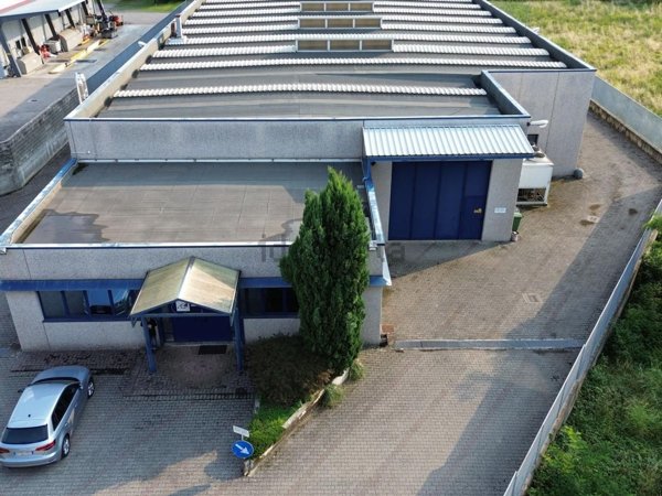 capannone in affitto a Cassano Magnago