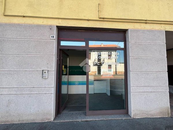 negozio in affitto a Castellanza