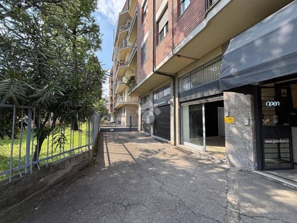 negozio in affitto a Castellanza