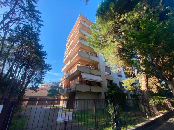 appartamento in affitto a Castellanza in zona Castegnate