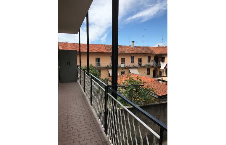appartamento in affitto a Castellanza in zona Castegnate
