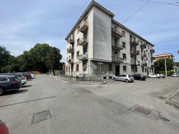 appartamento in affitto a Castellanza in zona Castegnate