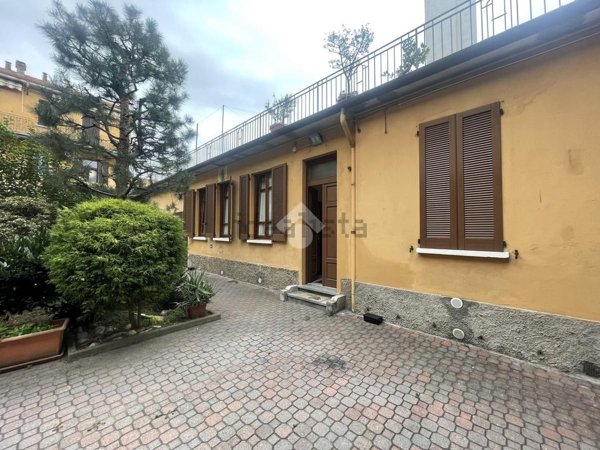 appartamento in affitto a Castellanza in zona Castegnate