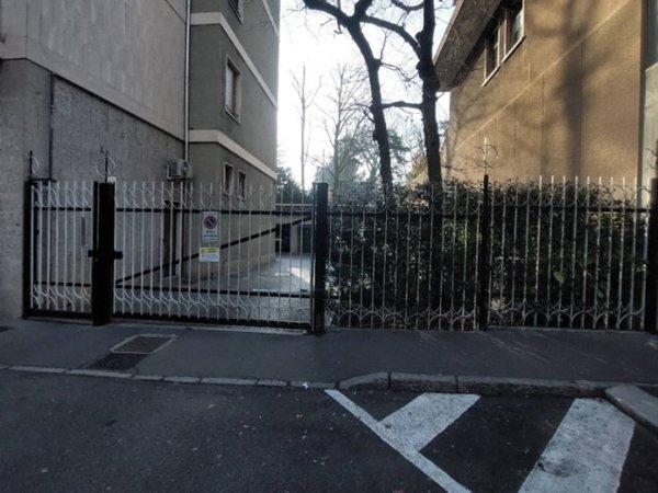 box auto in affitto a Castellanza in zona Castegnate