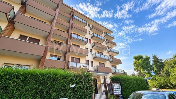 appartamento in affitto a Castellanza in zona Castegnate
