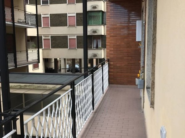 appartamento in affitto a Castellanza in zona Castegnate