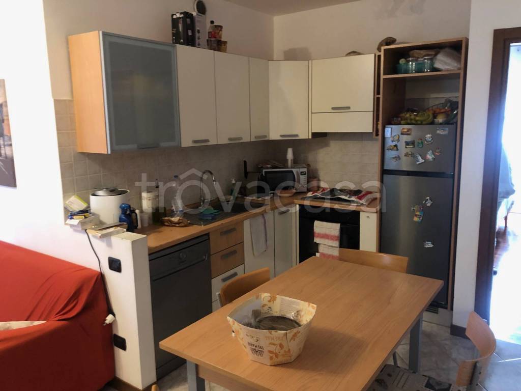 appartamento in affitto a Castellanza in zona Castegnate