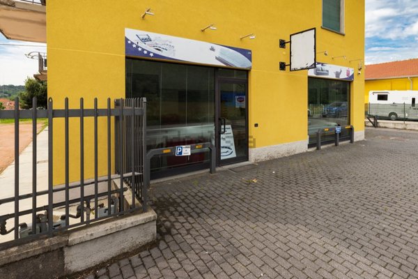 locale commerciale in affitto a Castiglione Olona