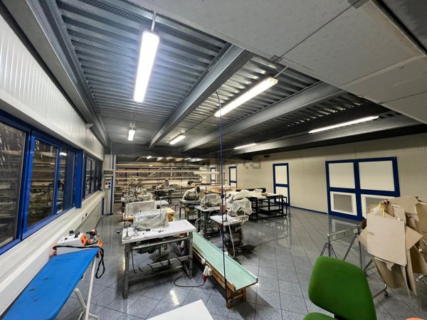 ufficio in affitto a Cavaria con Premezzo