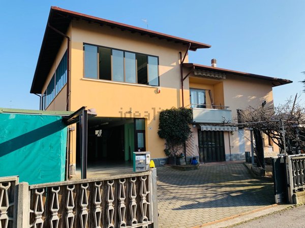 capannone in affitto a Cavaria con Premezzo
