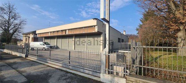 ufficio in affitto a Cavaria con Premezzo