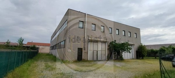 ufficio in affitto a Cavaria con Premezzo