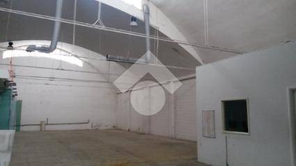 locale commerciale in affitto a Cislago