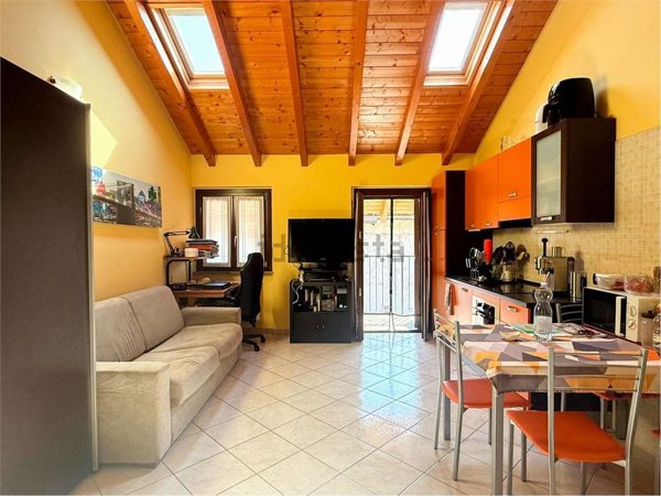 appartamento in affitto a Cislago